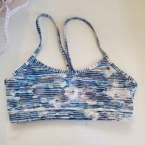 Lululemon Flow Y Bra with Mesh Back Detail Workout Gym Yoga